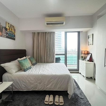 Sakura Apartment Manila Exterior photo