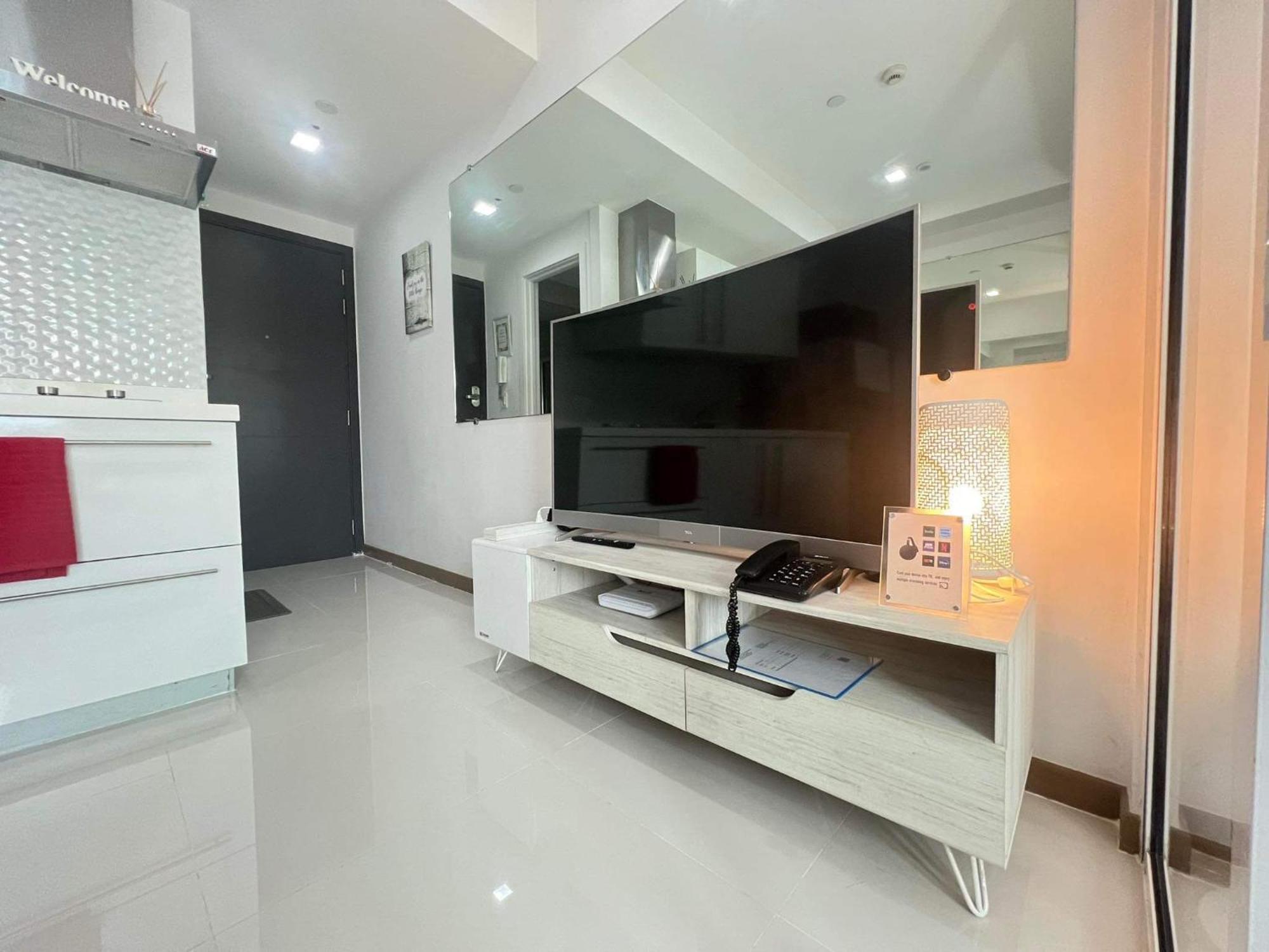 Sakura Apartment Manila Exterior photo